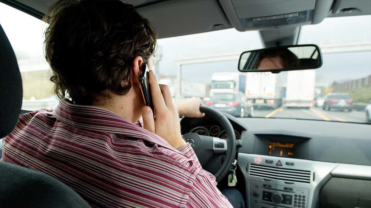 Handynutzung beim Autofahren 