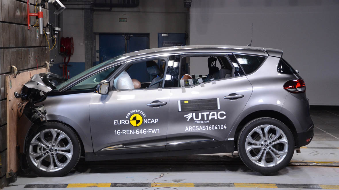 Renault Scenic im EuroNCAP-Crashtest