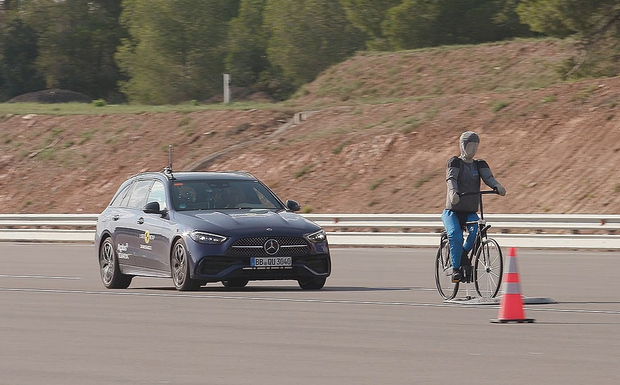 Euro NCAP testet neue Autos auch auf die Funktionsweise der Assistenzsysteme